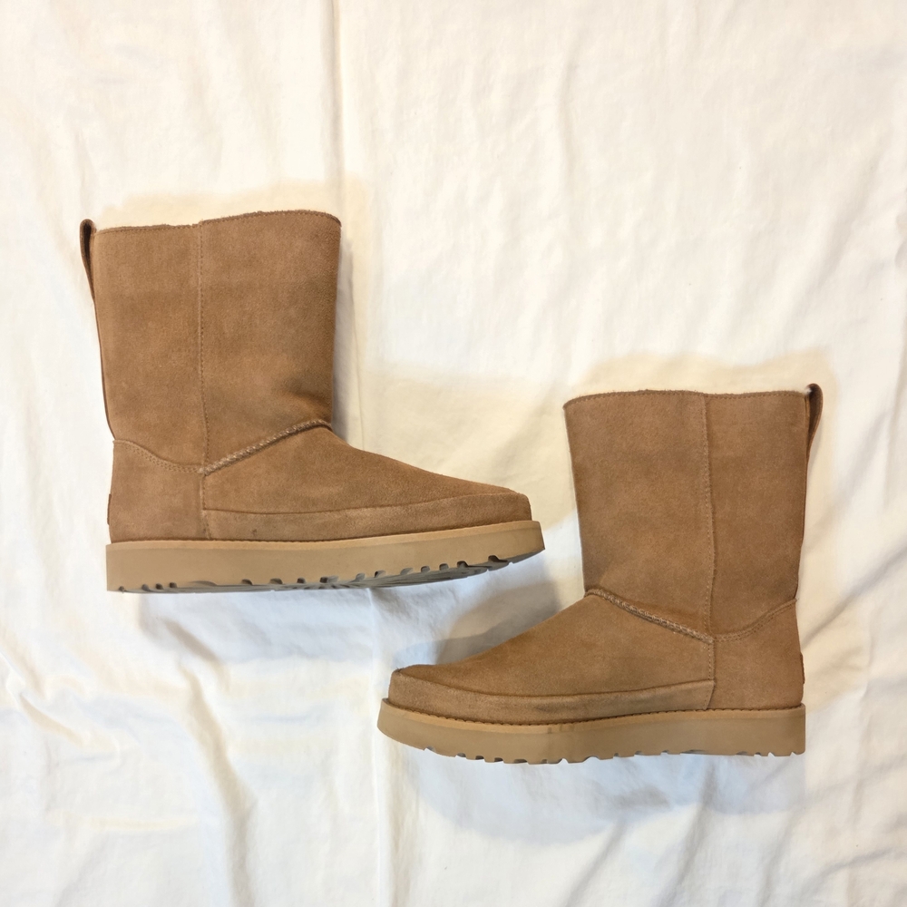 UGG Women Tan Suede Shoes